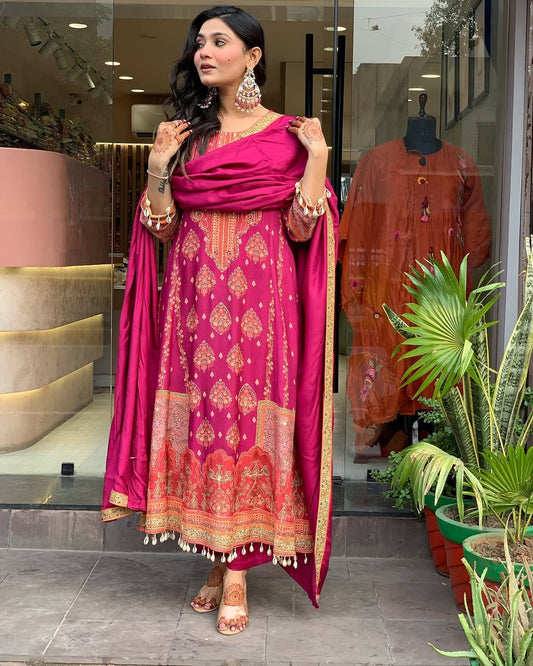 Pink chinon silk kurta palazzo and dupatta set with printed and kodi work