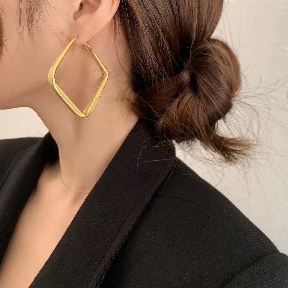 Matt gold square earrings