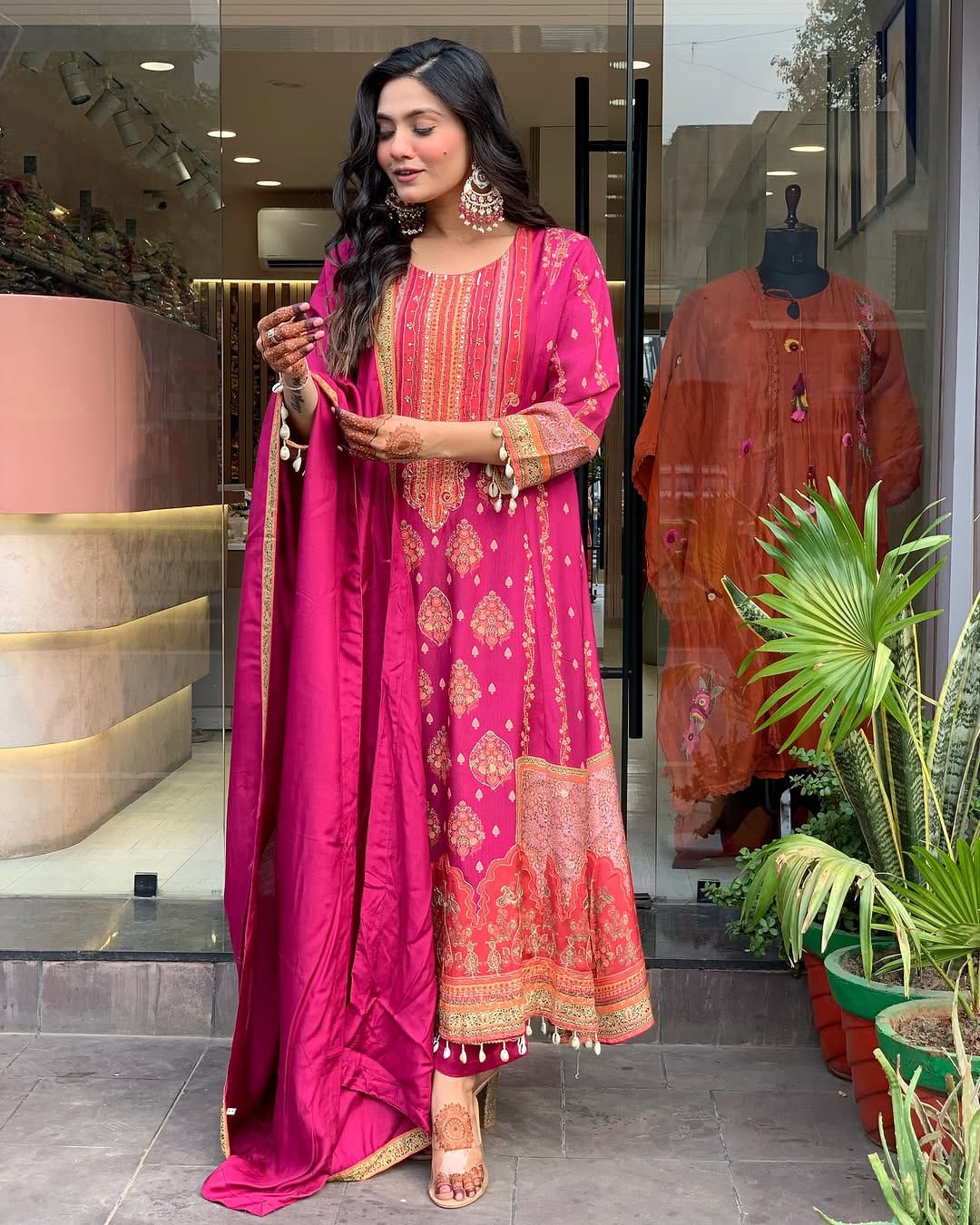 Pink chinon silk kurta palazzo and dupatta set with printed and kodi work