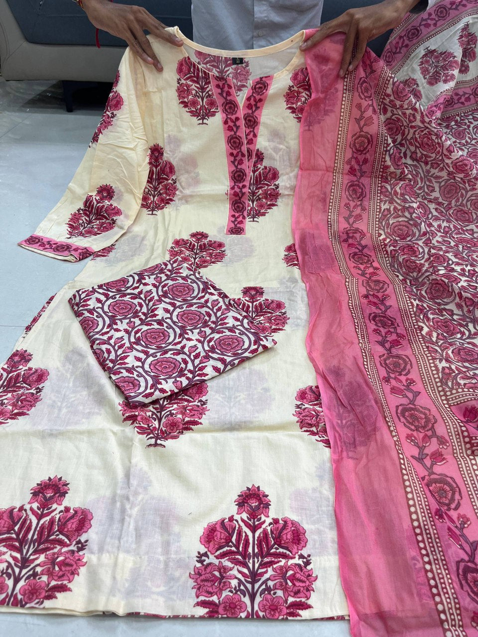 Pink soft mul cotton kurta and pant set with printed work dupatta
