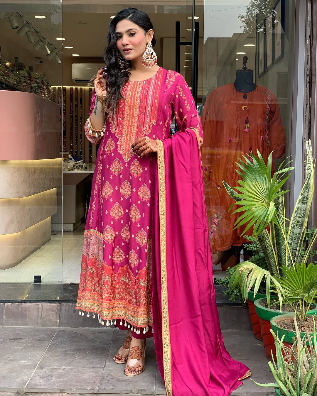 Pink chinon silk kurta palazzo and dupatta set with printed and kodi work