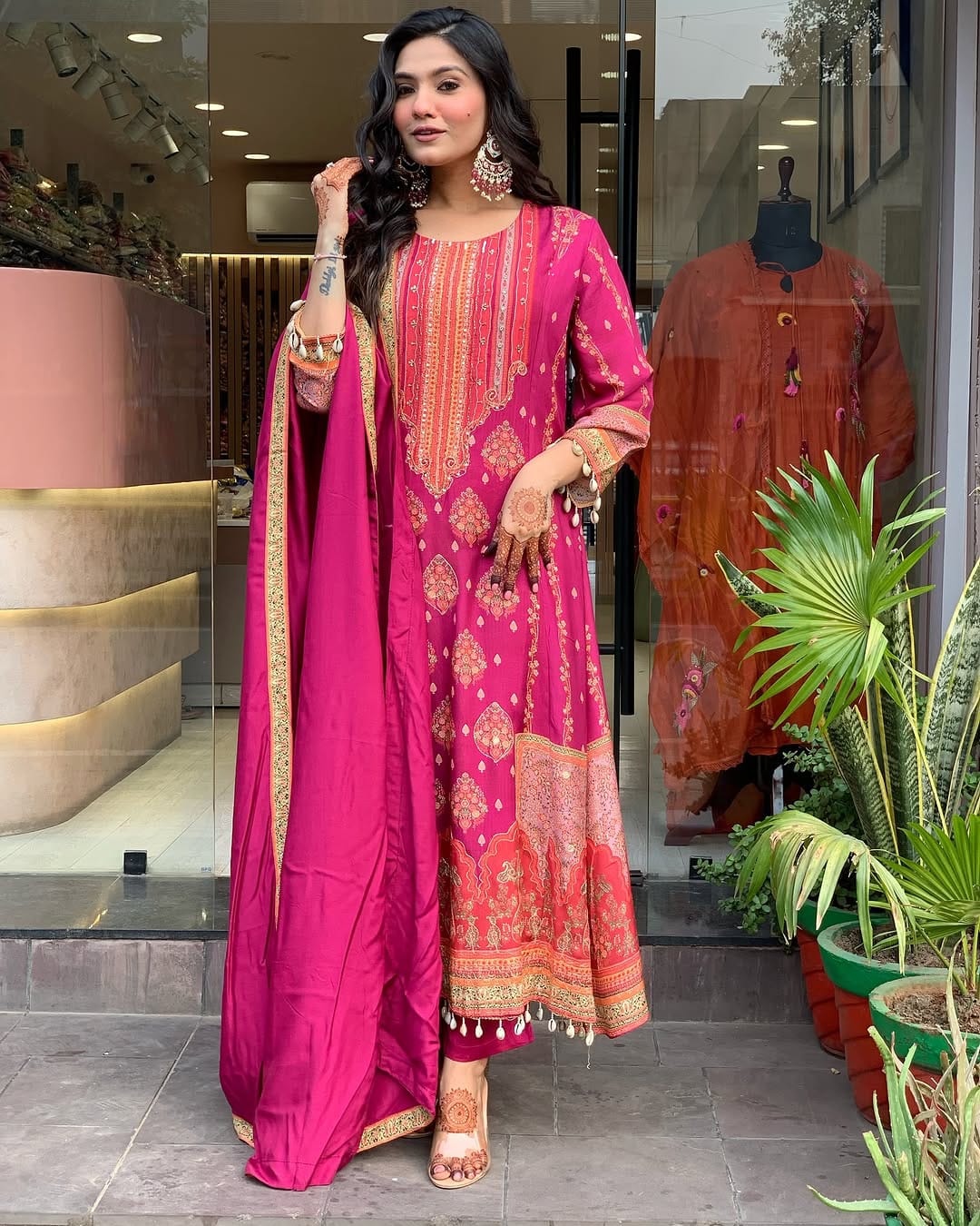 Pink chinon silk kurta palazzo and dupatta set with printed and kodi work