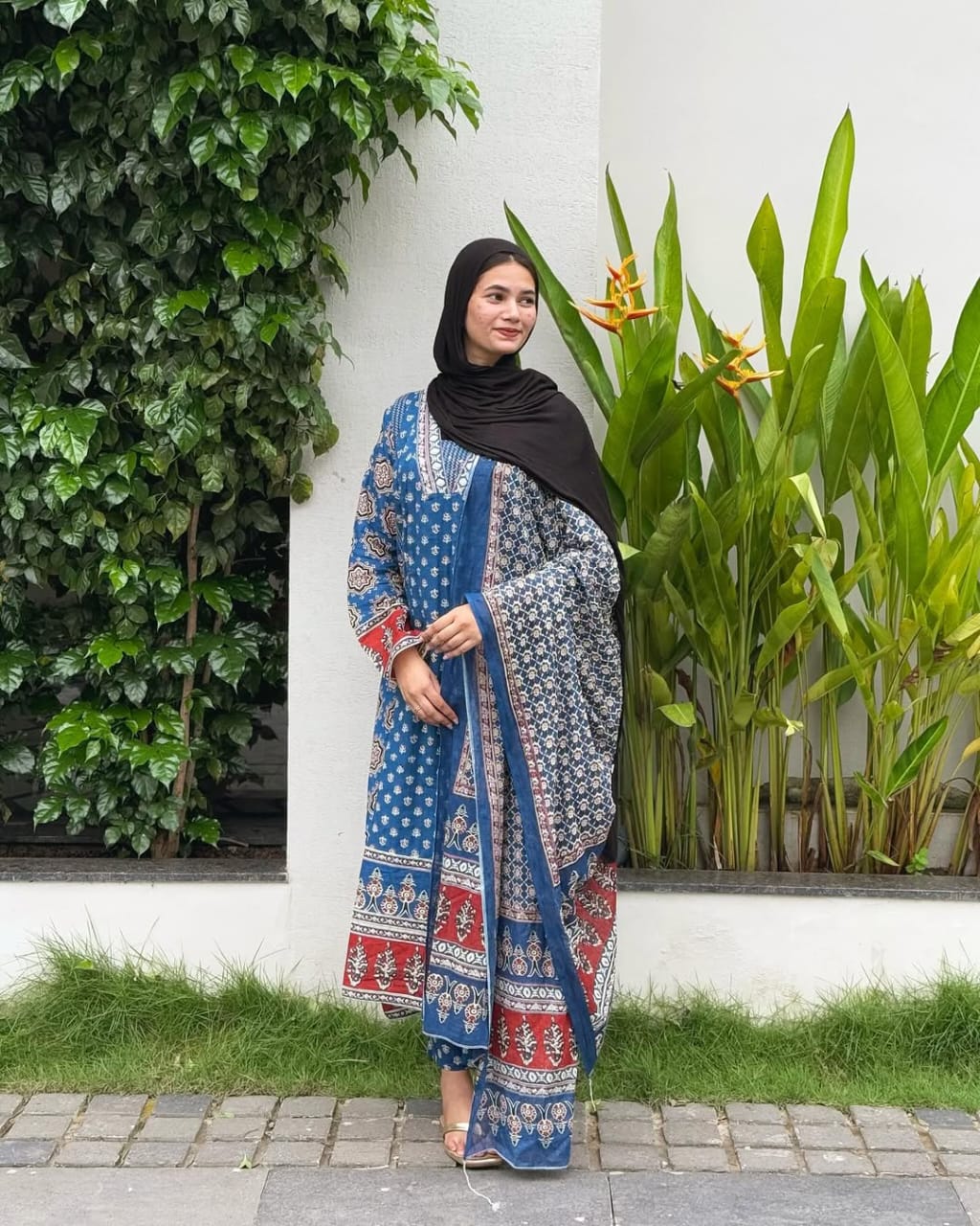 Blue soft mul cotton kurta and pant set with printed work dupatta
